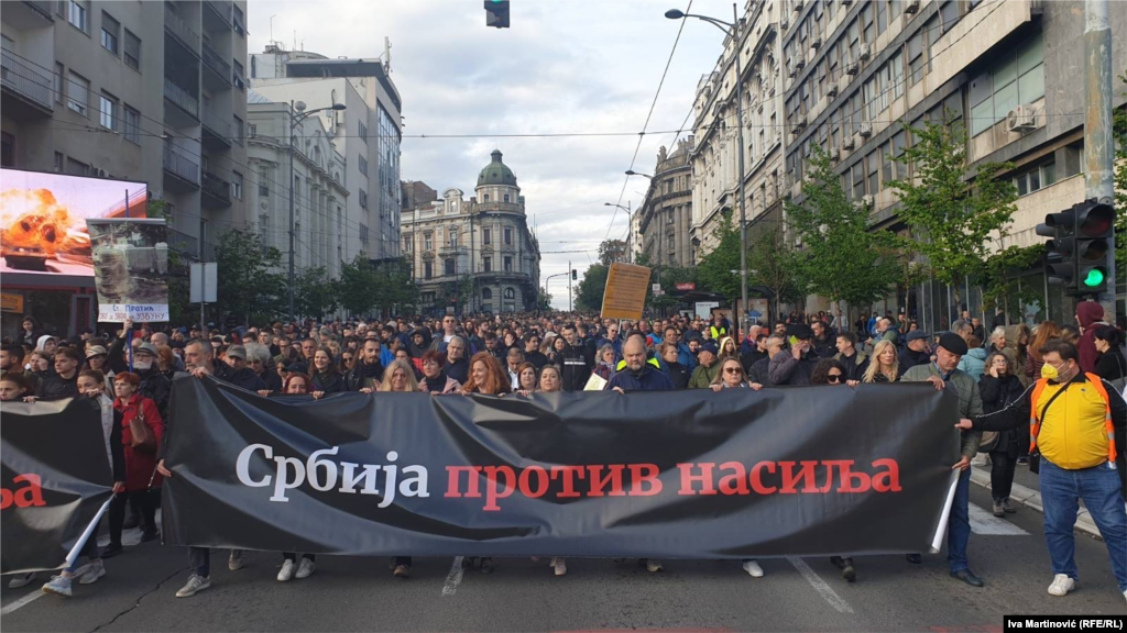Demonstranti su krenuli u šetnju ka Gazeli kroz Ulicu kneza Miloša