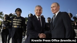 Президент Узбекистана Шавкат Мирзиёев и президент России Владимир Путин