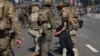 «Задерживают всех, кто попадается в руки». Очевидцы из Центральной
Азии — о рейдах и протестах в США