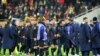 Futbollistët e Kombëtares së Kosovës largohen nga fusha kundër Rumanisë në Bukuresht, e premten, 15 nëntor.