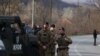 Membri ai misiunii NATO din Kosovo, KFOR din nordul Kosovo. Fotografie din arhivă.