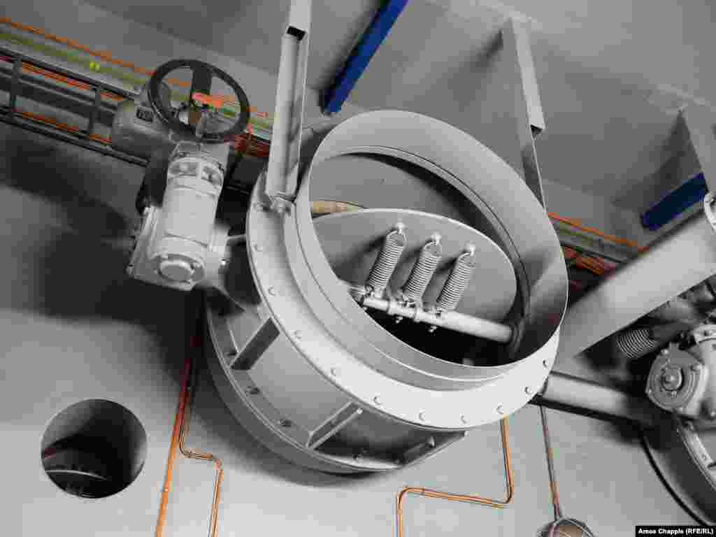 An air valve in the ventilation system of the OSM. Filip says tests are made every night on the OSM to ensure its readiness. The transport company told RFE/RL the total cost to operate the system is hard to quantify but for "repairs and maintenance," around 80 million Czech crowns ($3.3 million) is spent per year. 