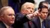 Donald Trump alături de premierul australian Anthony Albanese (stânga), în timpul unei întrevederi la Casa Albă, pe 20 octombrie 2025 