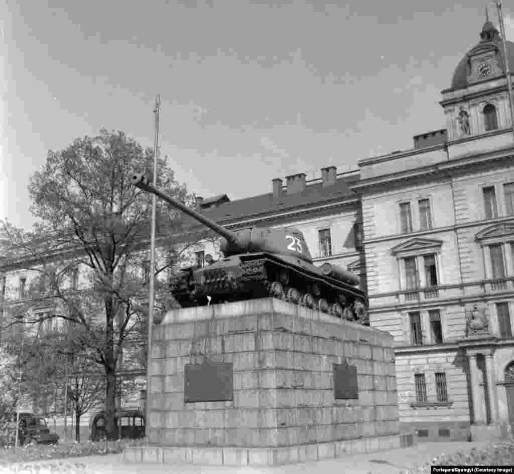 The Monument to Soviet Tank Crews in Prague, photographed in 1961 The tank was famously painted pink by artist David Cerny in April 1991, then removed in June of the same year. 